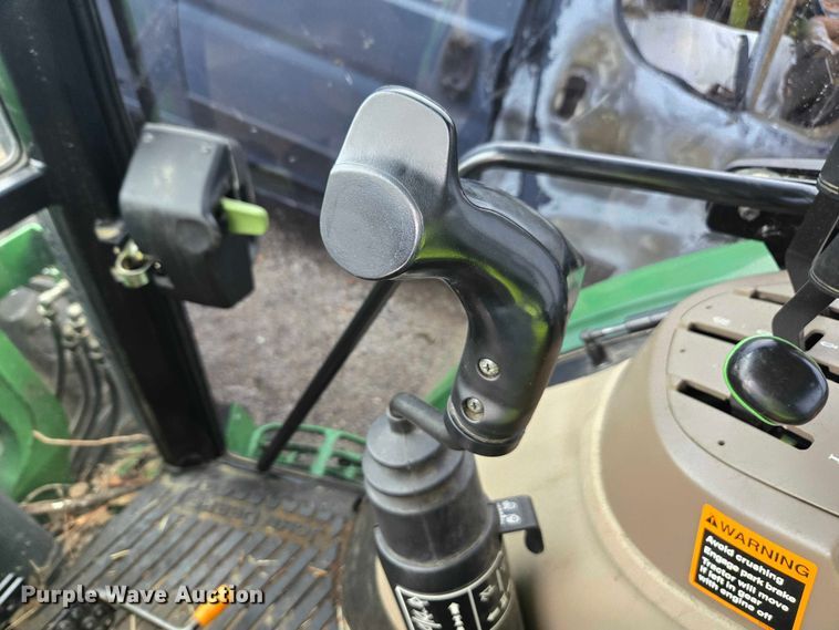 image for item YA2121 2013 John Deere 6105D MFWD tractor