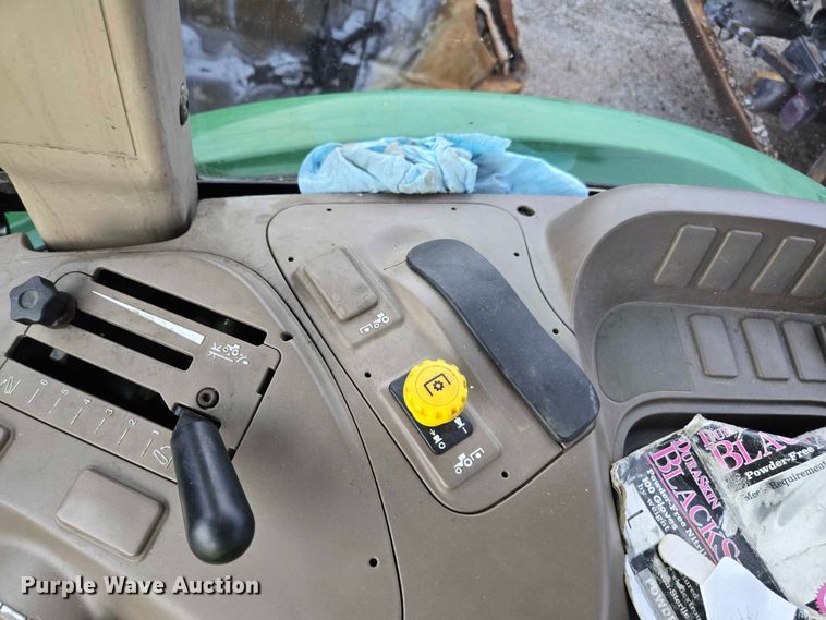 image for item YA2121 2013 John Deere 6105D MFWD tractor