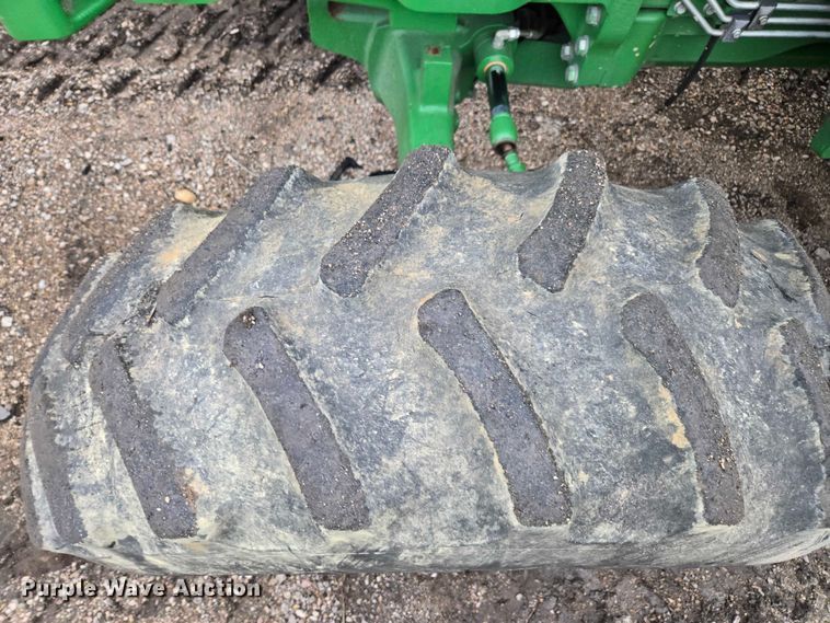 image for item YA2121 2013 John Deere 6105D MFWD tractor