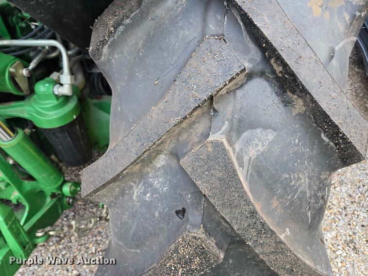 image for item YA2121 2013 John Deere 6105D MFWD tractor