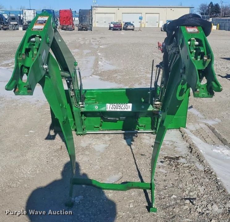 image for item YA2169 2023 John Deere 440R loader