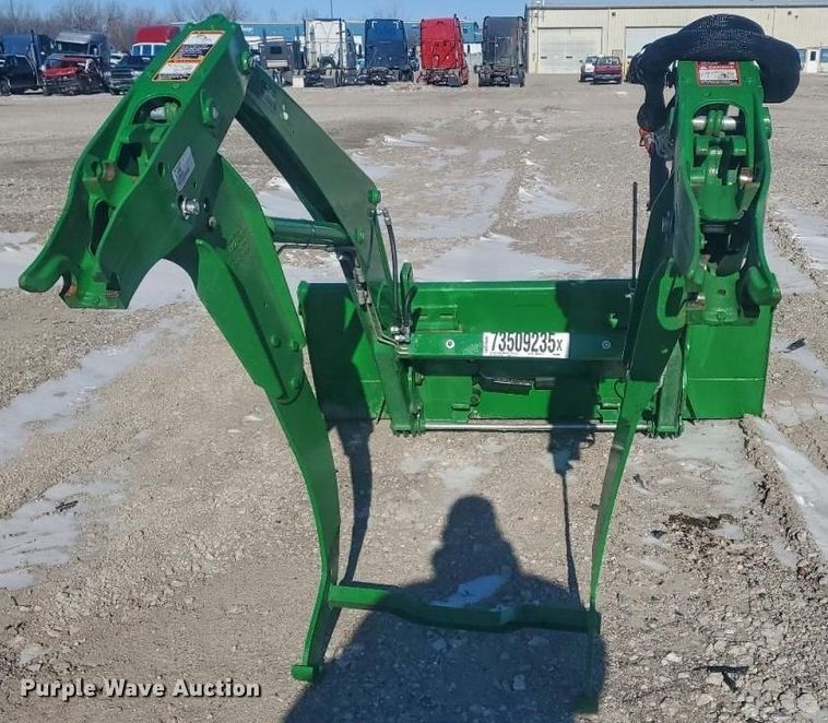 image for item YA2169 2023 John Deere 440R loader