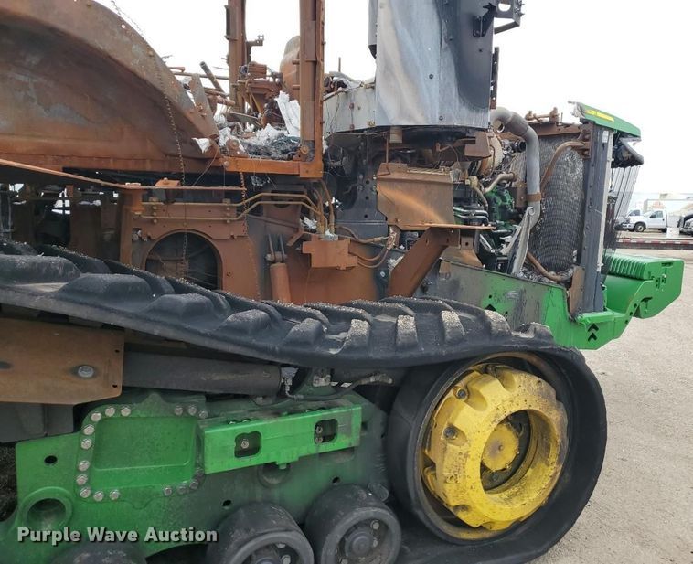 image for item YA2176 2022 John Deere 9RT 570 tractor