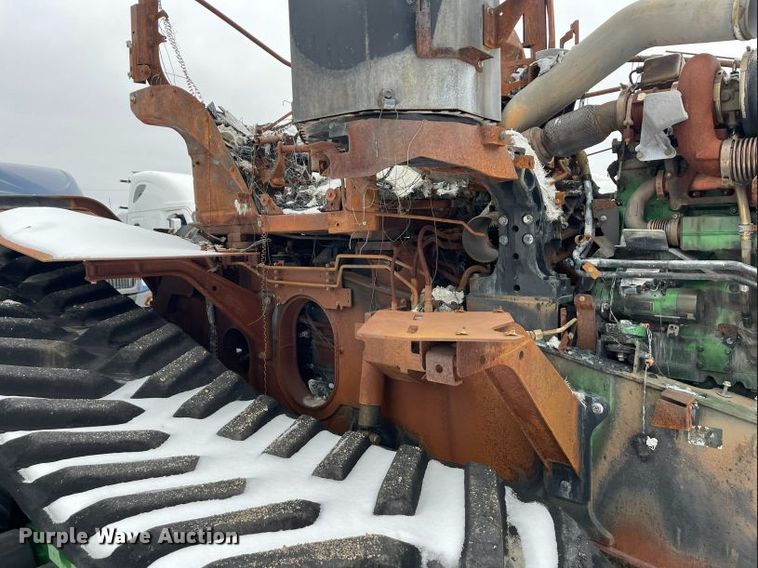 image for item YA2176 2022 John Deere 9RT 570 tractor