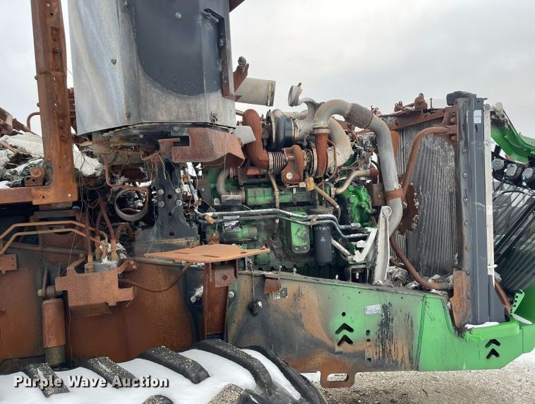 image for item YA2176 2022 John Deere 9RT 570 tractor