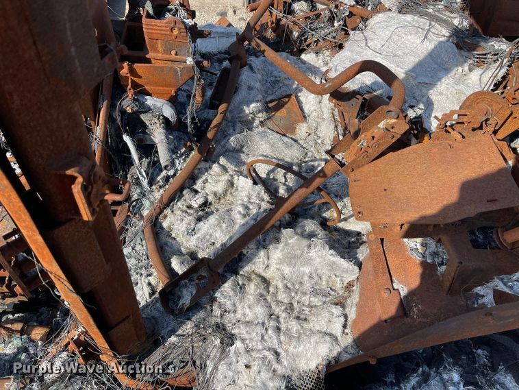 image for item YA2176 2022 John Deere 9RT 570 tractor