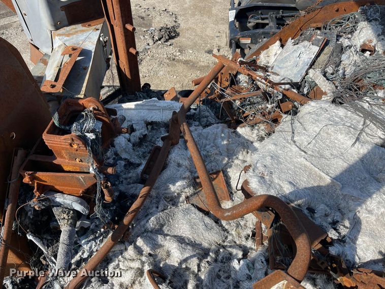 image for item YA2176 2022 John Deere 9RT 570 tractor