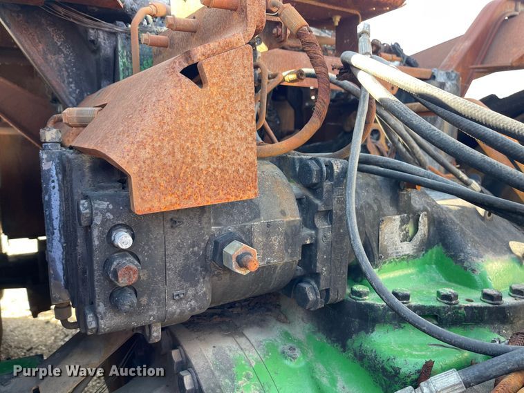 image for item YA2176 2022 John Deere 9RT 570 tractor