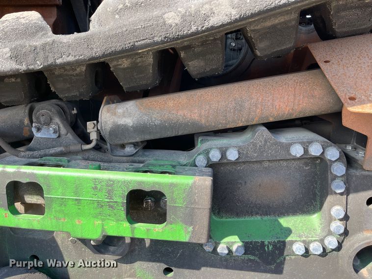 image for item YA2176 2022 John Deere 9RT 570 tractor