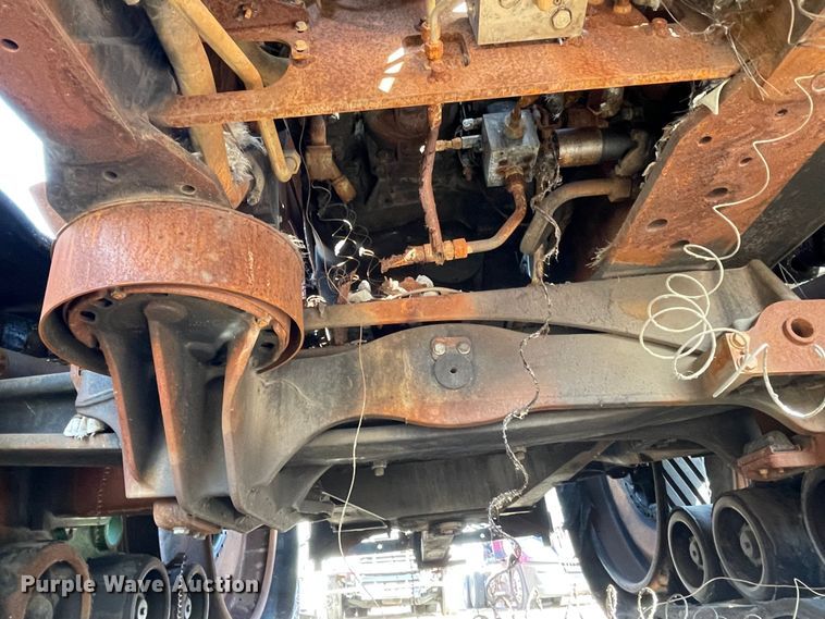 image for item YA2176 2022 John Deere 9RT 570 tractor