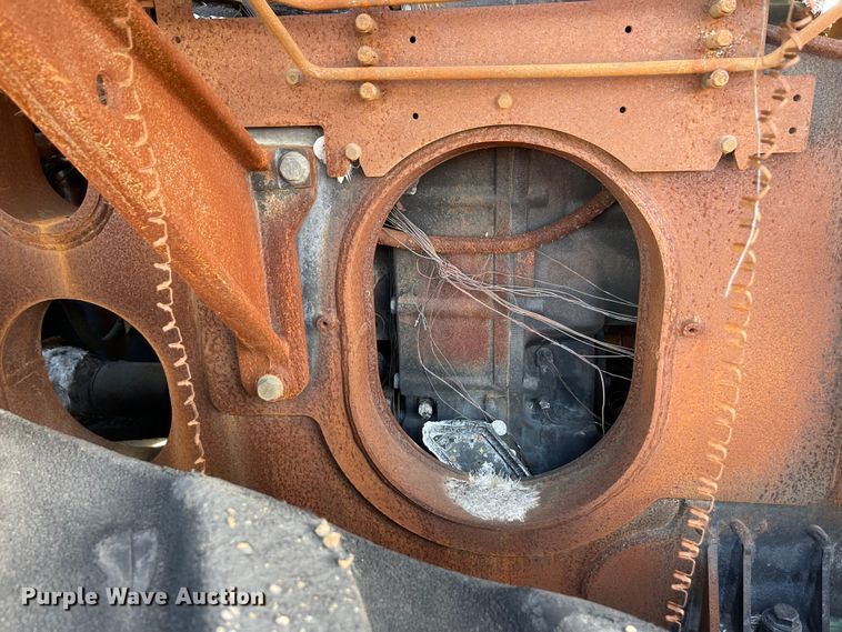 image for item YA2176 2022 John Deere 9RT 570 tractor