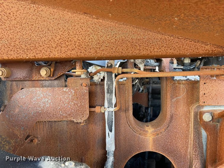 image for item YA2176 2022 John Deere 9RT 570 tractor