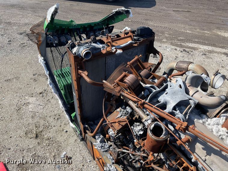 image for item YA2176 2022 John Deere 9RT 570 tractor