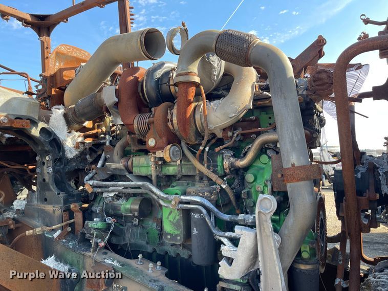 image for item YA2176 2022 John Deere 9RT 570 tractor