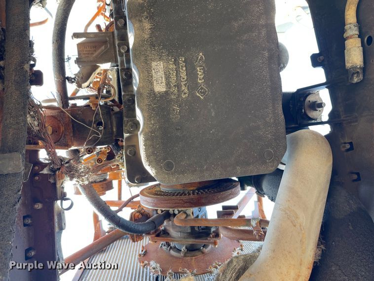 image for item YA2176 2022 John Deere 9RT 570 tractor