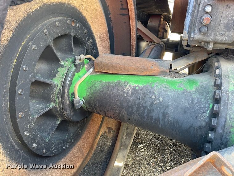 image for item YA2176 2022 John Deere 9RT 570 tractor