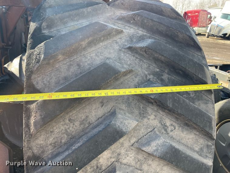 image for item YA2176 2022 John Deere 9RT 570 tractor