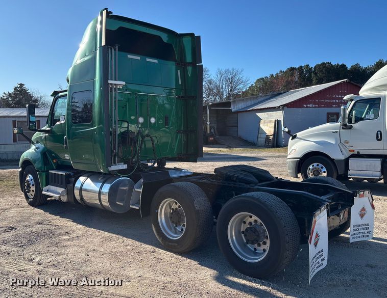 image for item DU0366 2020 International LT625 semi truck