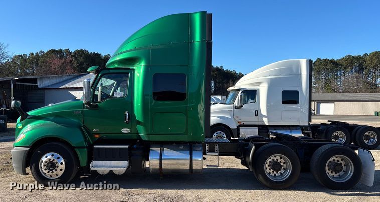 image for item DU0366 2020 International LT625 semi truck