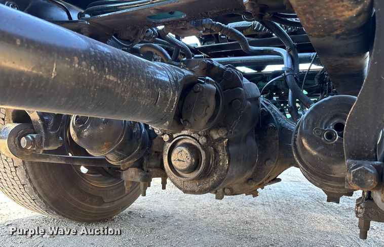 image for item DU0366 2020 International LT625 semi truck