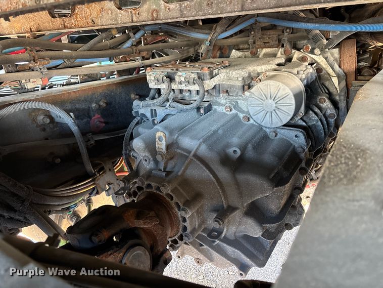 image for item DU0366 2020 International LT625 semi truck