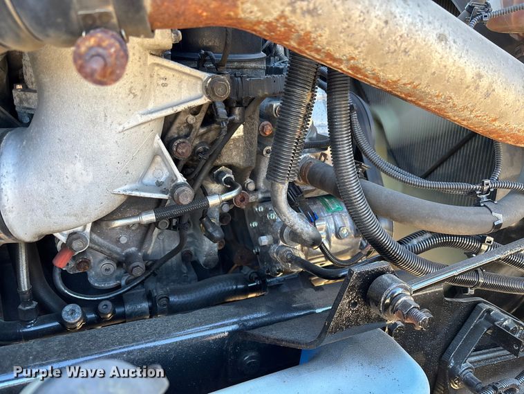 image for item DU0367 2020 International LT625 semi truck