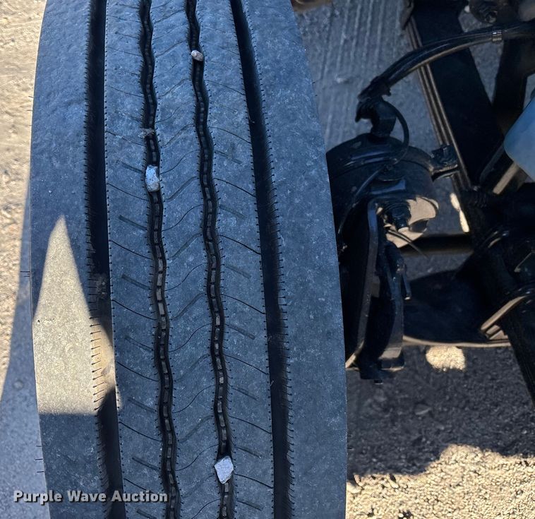 image for item DU0367 2020 International LT625 semi truck