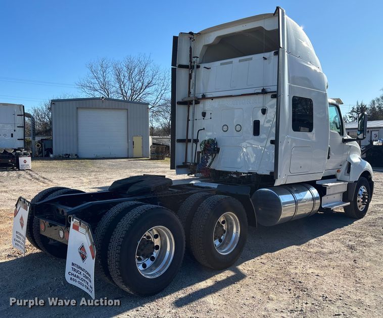 image for item DU0368 2020 International LT625 semi truck