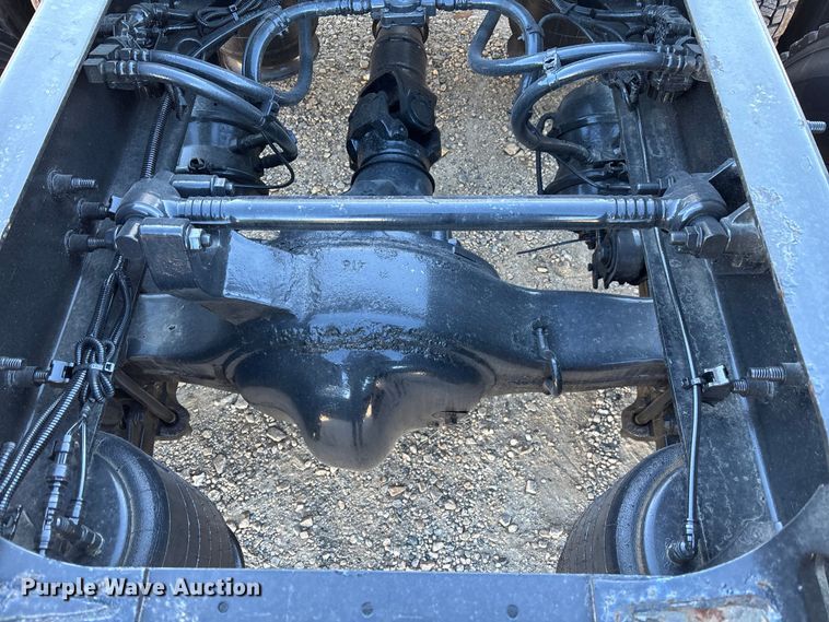 image for item DU0368 2020 International LT625 semi truck