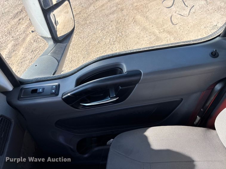 image for item DU0368 2020 International LT625 semi truck