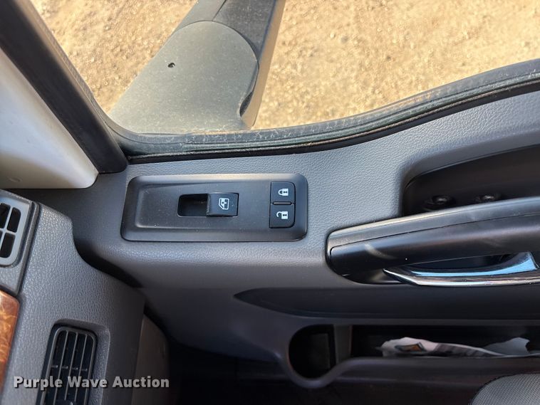 image for item DU0368 2020 International LT625 semi truck