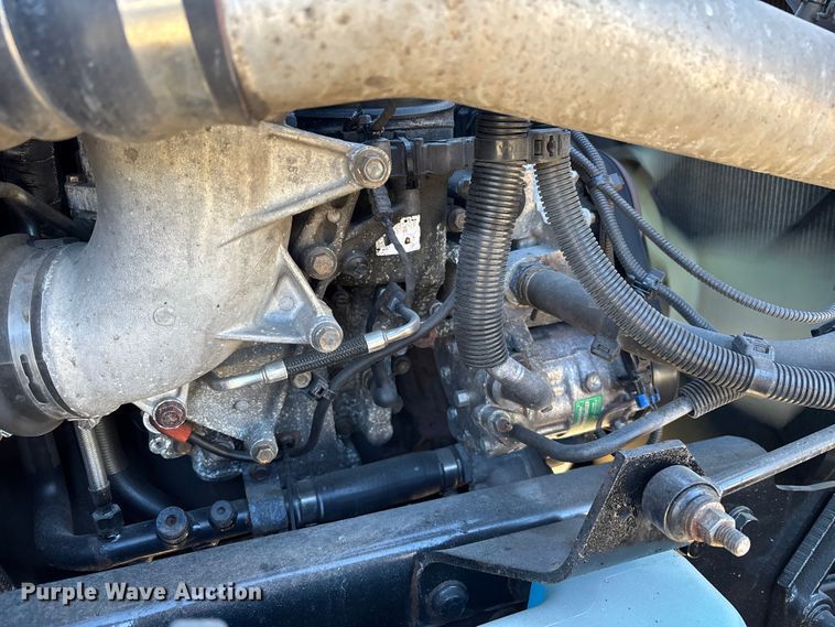 image for item DU0368 2020 International LT625 semi truck