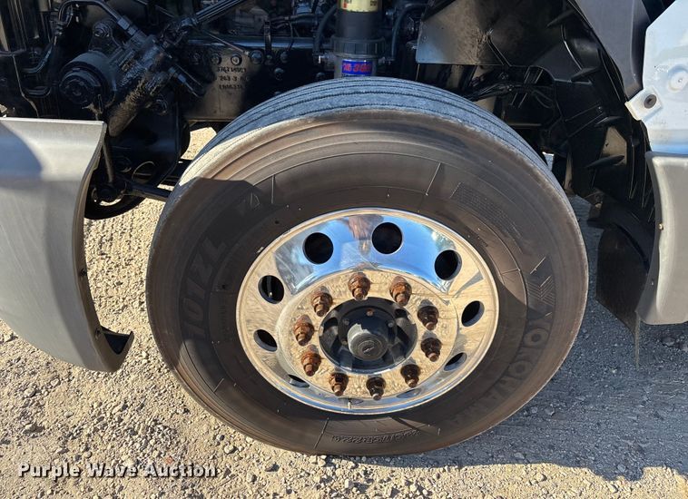 image for item DU0368 2020 International LT625 semi truck