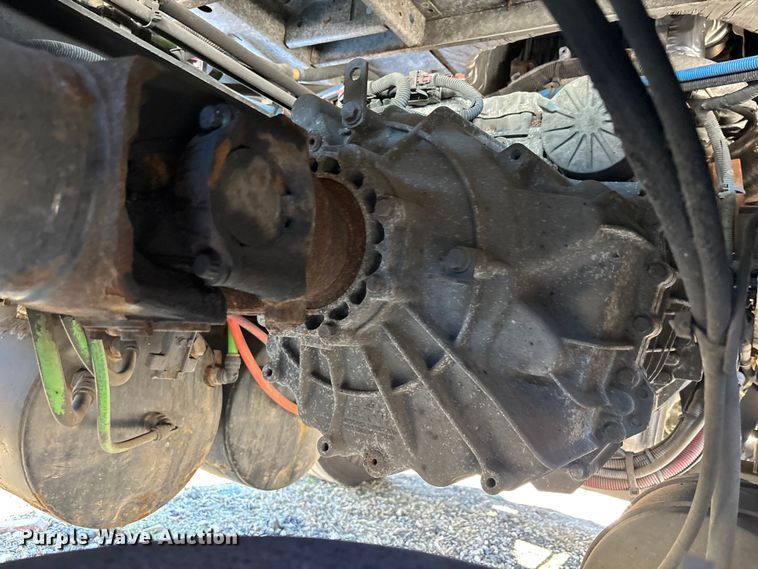 image for item DU0369 2020 International LT625 semi truck