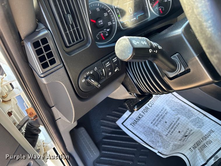 image for item DU0369 2020 International LT625 semi truck