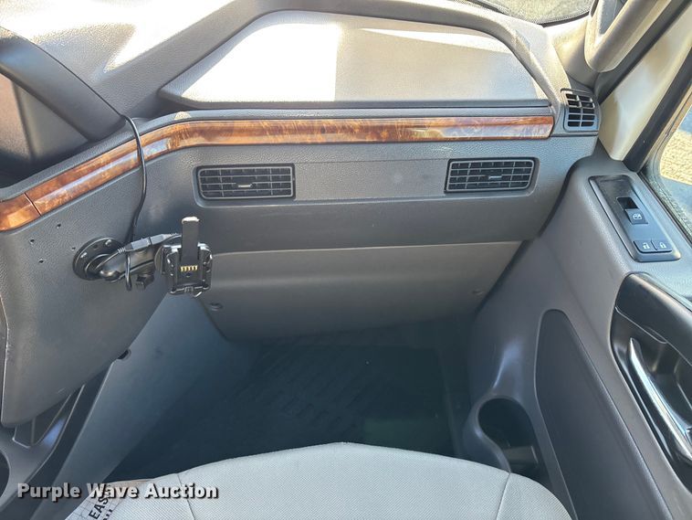 image for item DU0369 2020 International LT625 semi truck