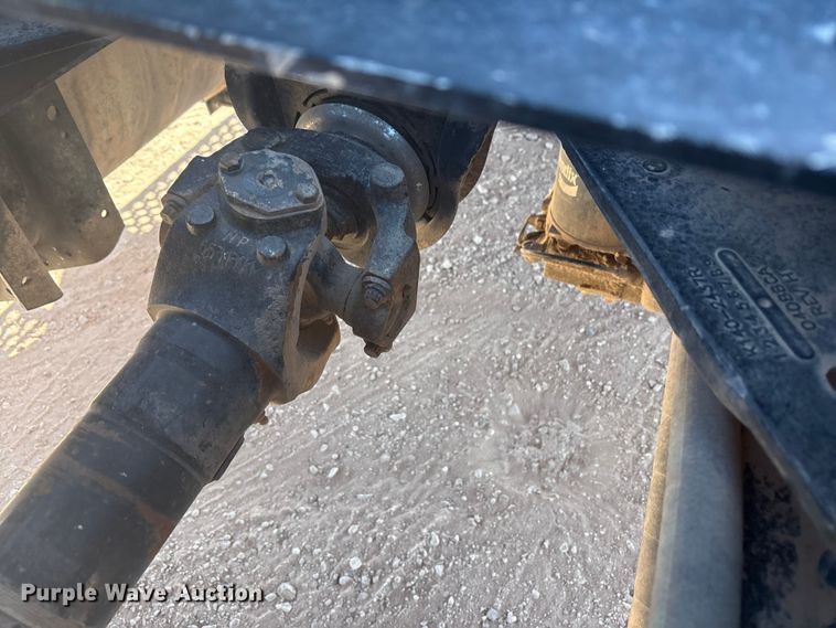 image for item DV6662 2017 Kenworth  glider kit semi truck