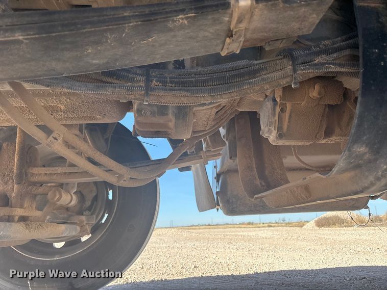 image for item DV6662 2017 Kenworth  glider kit semi truck