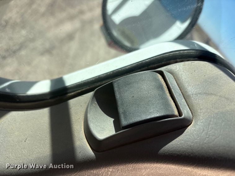 image for item DV6662 2017 Kenworth  glider kit semi truck