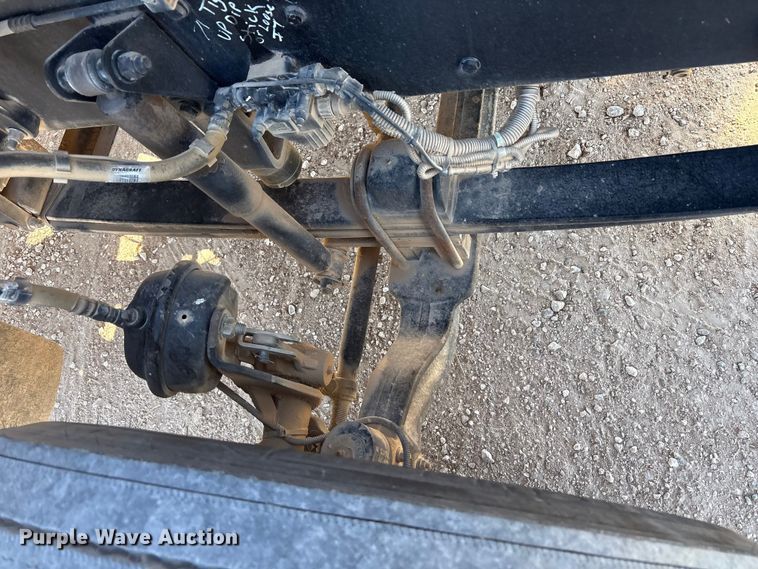 image for item DV6662 2017 Kenworth  glider kit semi truck