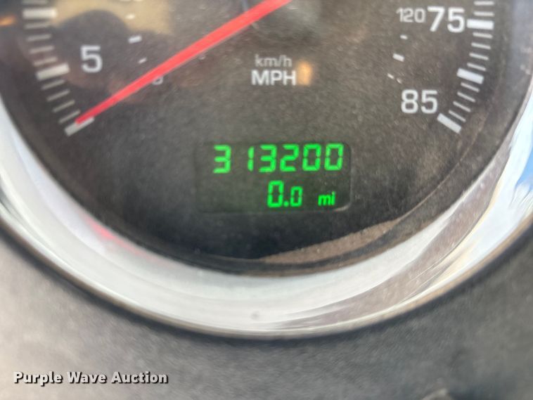 image for item DV6662 2017 Kenworth  glider kit semi truck