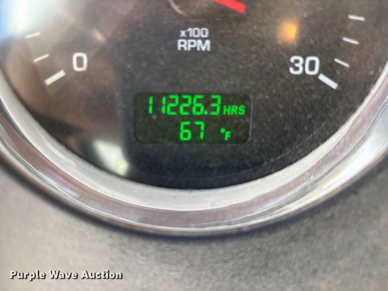 image for item DV6662 2017 Kenworth  glider kit semi truck