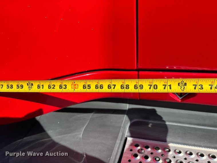 image for item DW7387 2014 International LF687 semi truck