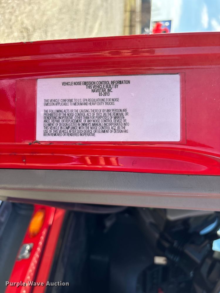 image for item DW7387 2014 International LF687 semi truck