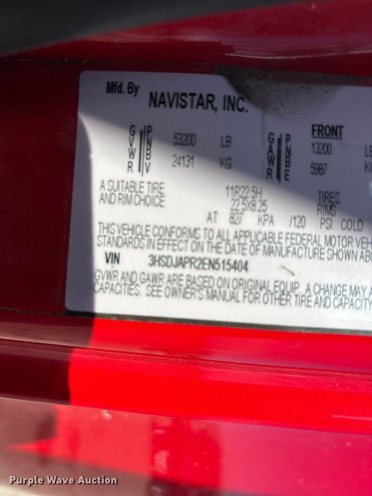 image for item DW7387 2014 International LF687 semi truck