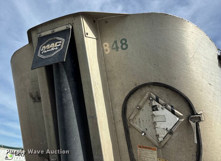 image for item DW7396 2013 Mac end dump trailer