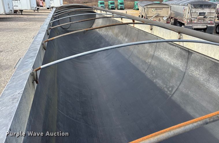 image for item DW7396 2013 Mac end dump trailer