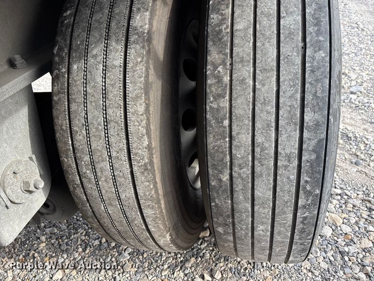 image for item DW7396 2013 Mac end dump trailer