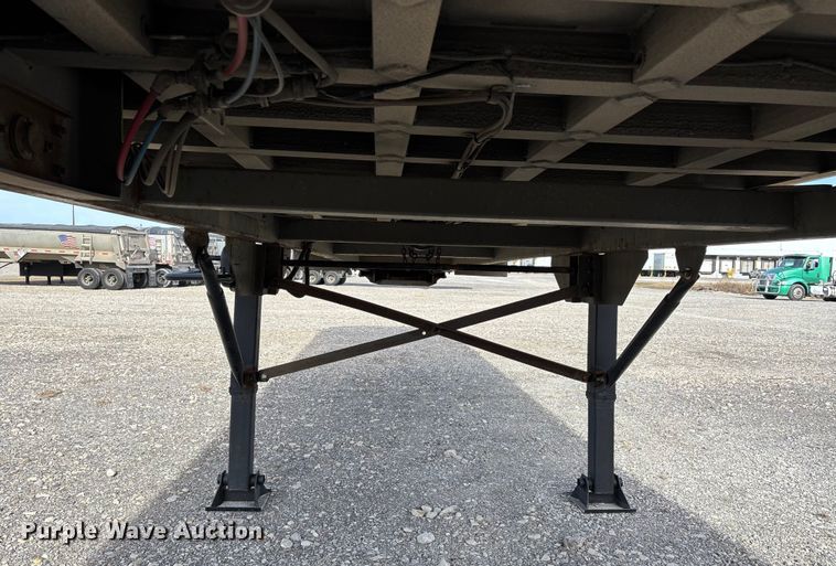 image for item DW7397 2006 East Manufacturing  end dump trailer