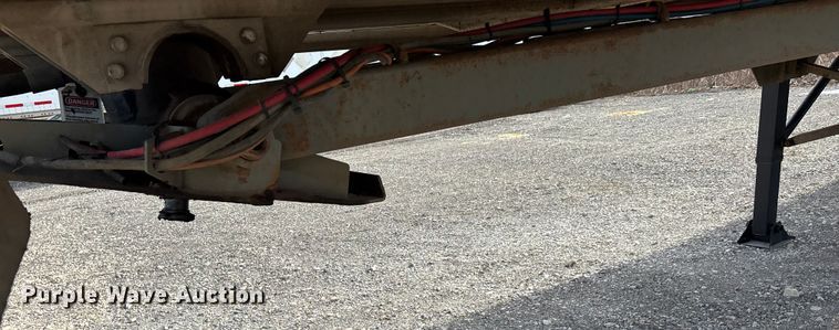 image for item DW7397 2006 East Manufacturing  end dump trailer